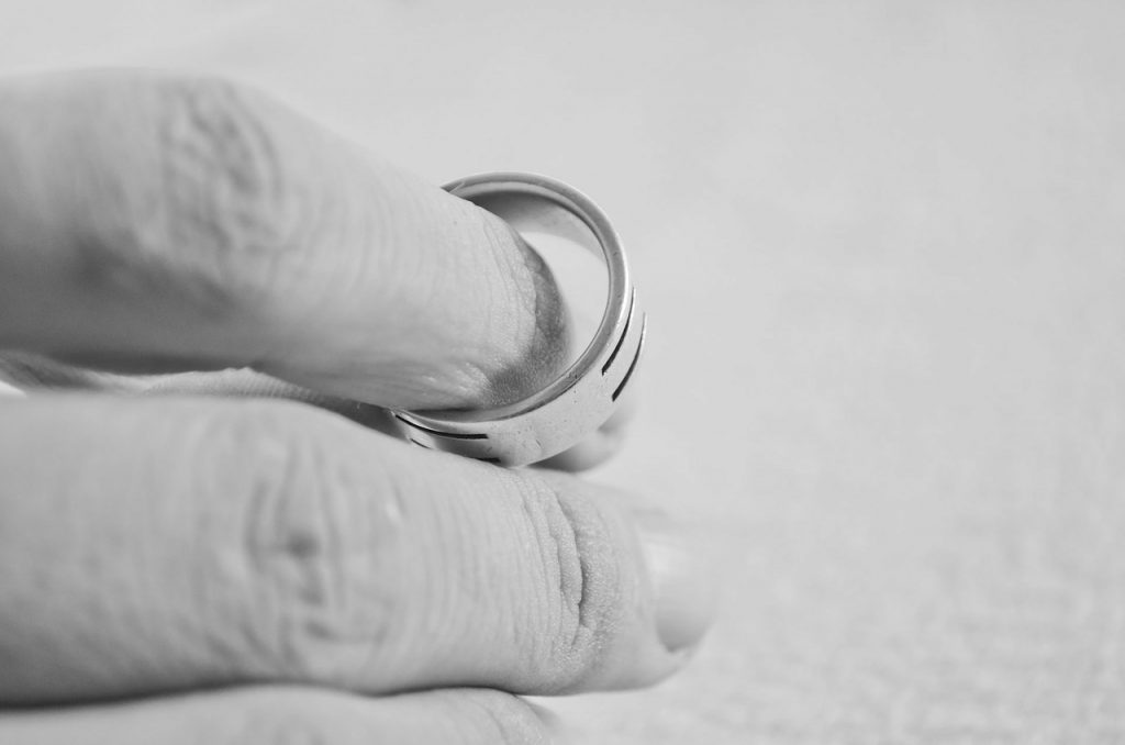 how to resolve problems in a marriage